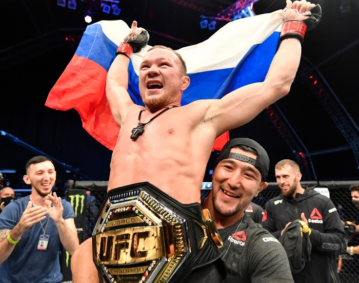 Nhà vô địch UFC Petr Yan chê Conor McGregor &quot;béo&quot; trong thất bại trước Dustin Poirier - Ảnh 1.