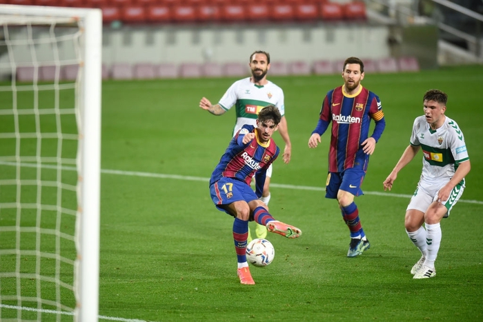 Messi tỏa sáng giúp Barca gỡ thế bế tắc trước đội áp chót La Liga - Ảnh 5.
