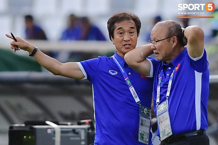 HLV Park Hang-seo cảm thấy có lỗi với các trợ lý và tuyển thủ Việt Nam - Ảnh 2.