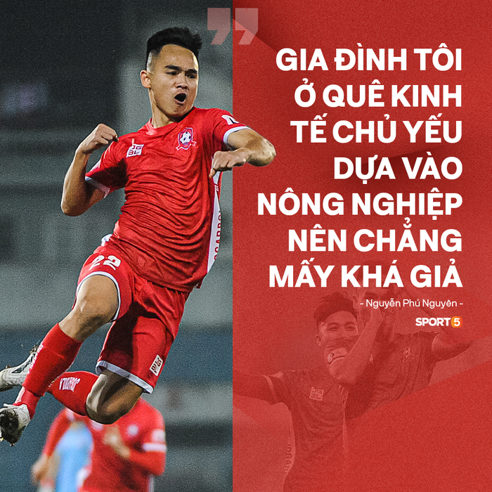 Nguyễn Phú Nguyên: “Bố mẹ bảo một người đi đá bóng rồi thì một người về đi học để có nghề…” - Ảnh 2.