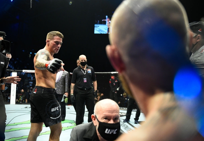 Dustin Poirier hé lộ lý do chỉ vào mặt Conor McGregor trong trận đại chiến tại UFC 257 - Ảnh 2.