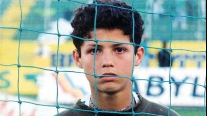 Ronaldo aged 36: The journey from a poor boy to a sports millionaire - Photo 1.