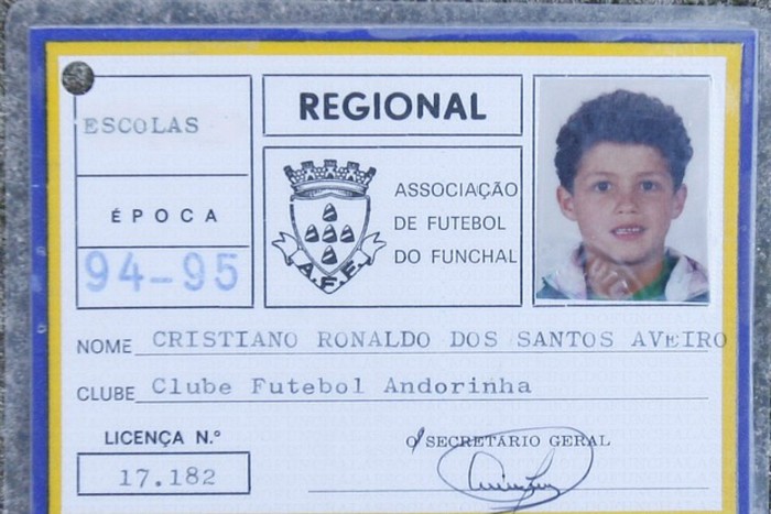 Ronaldo aged 36: The journey from a poor boy to a sports millionaire - Photo 2.