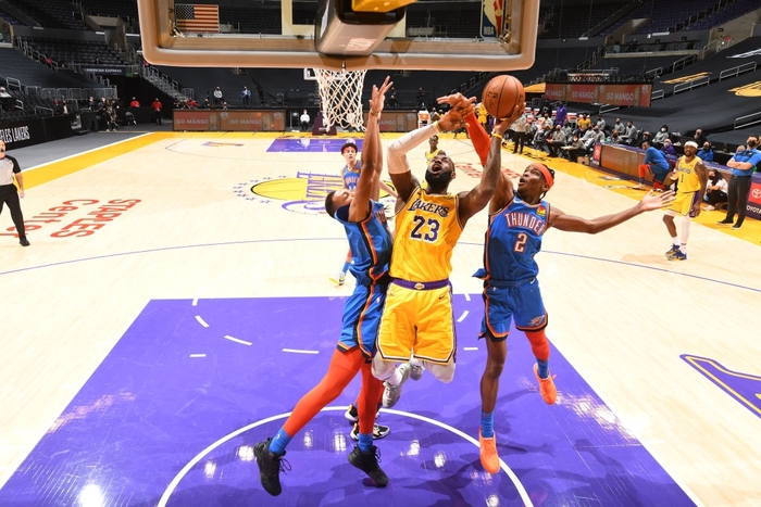 Los Angeles Lakers suýt thua trong ngày thiếu vắng Anthony Davis - Ảnh 1.