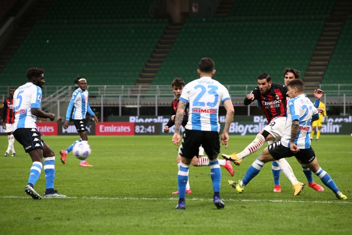 Thua Napoli ngay trên sân nhà, AC Milan hụt hơi trong cuộc đua vô địch Serie A - Ảnh 7.