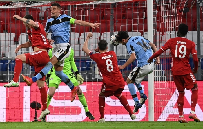 Bắn hạ Lazio, đương kim vô địch Bayern vào tứ kết - Ảnh 7.