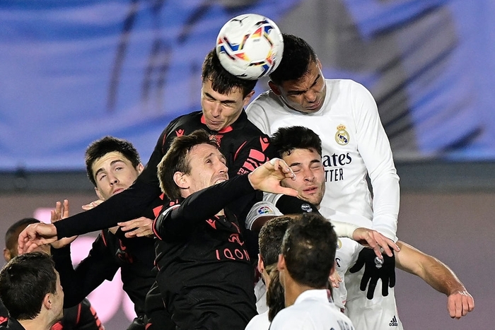 Real Madrid thoát thua trong gang tấc - Ảnh 7.
