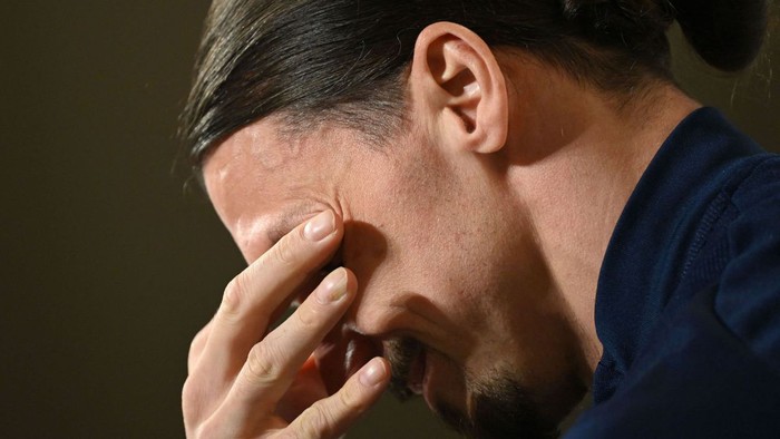 Ibrahimovic rơi lệ ngày trở lại tuyển Thụy Điển sau 4 năm - Ảnh 1.