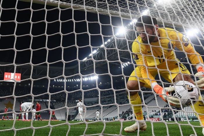 Bồ Đào Nha nhọc nhằn thắng Azerbaijan nhờ bàn phản lưới nhà - Ảnh 2.