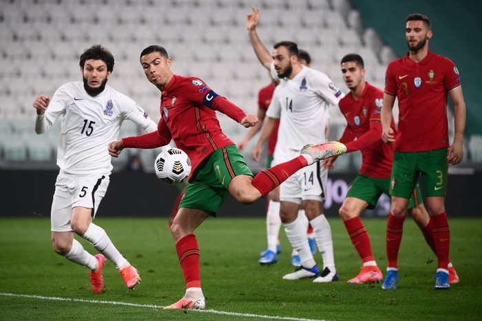 Bồ Đào Nha nhọc nhằn thắng Azerbaijan nhờ bàn phản lưới nhà - Ảnh 7.
