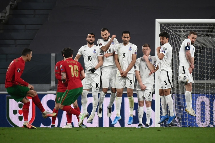 Bồ Đào Nha nhọc nhằn thắng Azerbaijan nhờ bàn phản lưới nhà - Ảnh 8.