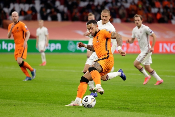 Na Uy tiếp tục mặc áo tẩy chay chủ nhà World Cup 2022, Hà Lan tham gia ủng hộ - Ảnh 9.