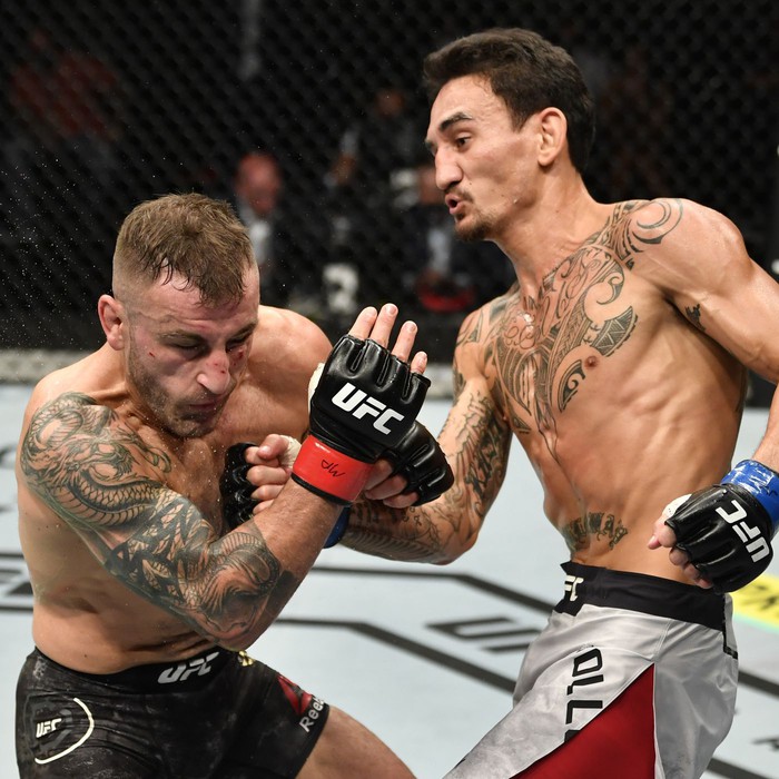 Dustin Poirier: Max Holloway là boxer xuất sắc hơn Conor McGregor - Ảnh 3.