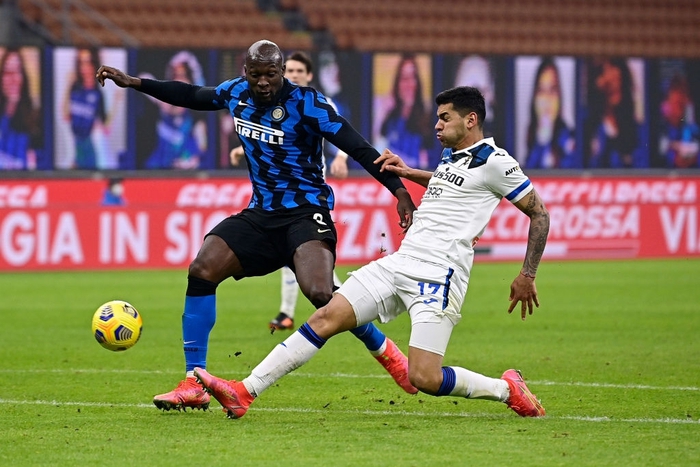 Thắng nhọc nhằn nhờ công của trung vệ, Inter vẫn yên vị trên đỉnh Serie A - Ảnh 5.