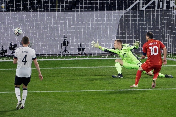 Đức thua sốc &quot;tí hon&quot; Bắc Macedonia trong trận đấu cuối của HLV Joachim Low ở vòng loại World Cup 2022 - Ảnh 5.