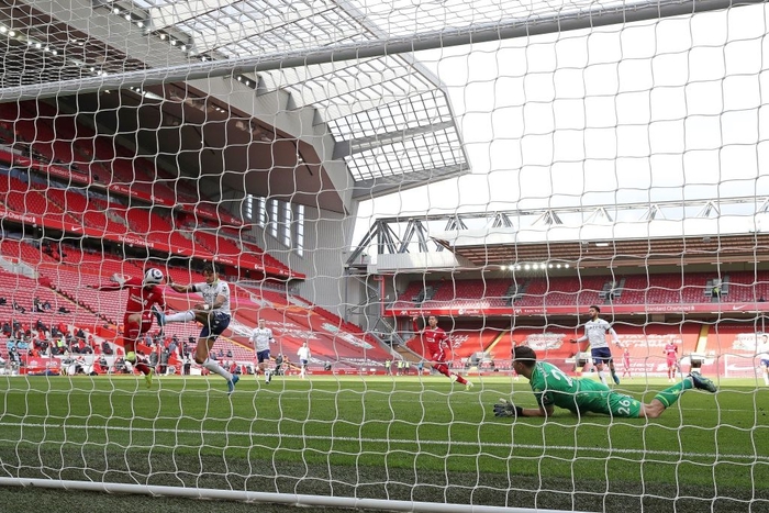 Liverpool vào top 4 sau màn ngược dòng kịch tính trước Aston Villa - Ảnh 5.