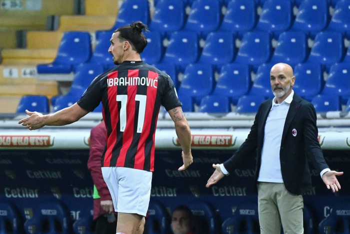 Ibrahimovic bị đuổi khỏi sân vì hiểu lầm từ trọng tài - Ảnh 5.