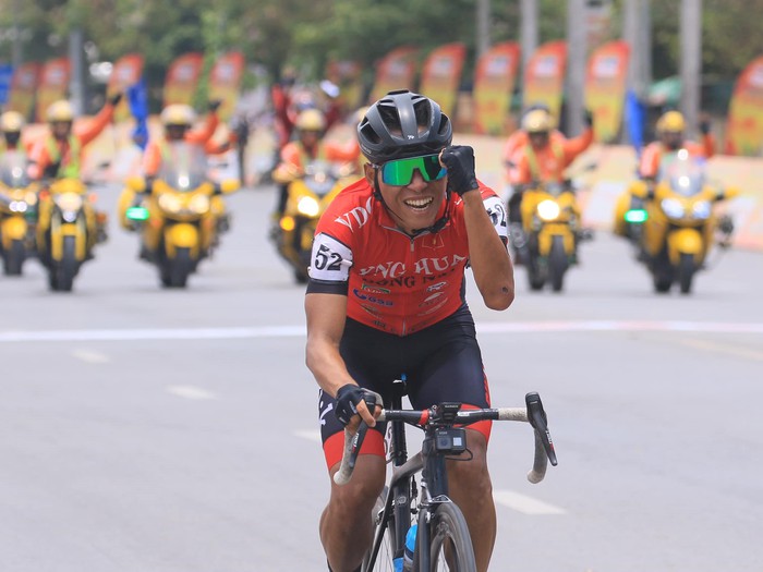 Anh kỹ sư tập xe đạp giảm cân chinh phục đường đua Cúp Truyền hình TP. Hồ Chí Minh - Ảnh 1.