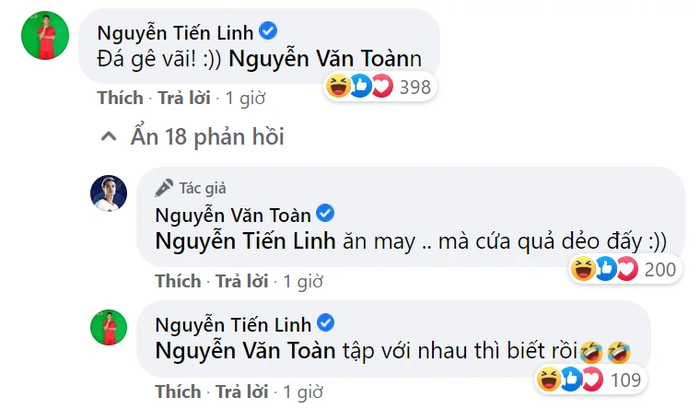 Tiến Linh - Văn Toàn &quot;nịnh nhau&quot; cực ngọt sau khi cùng chiến thắng tại vòng 10 V.League 2021 - Ảnh 1.