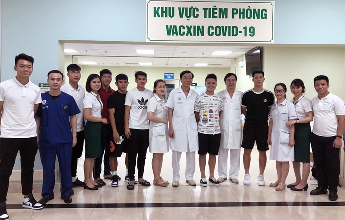 Đội tuyển Việt Nam chưa hoàn thành việc tiêm vaccine Covid-19 - Ảnh 1.