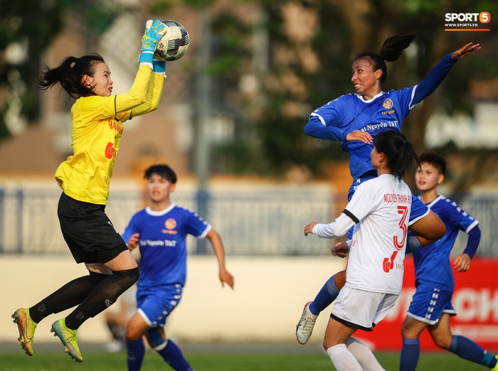 Giải bóng đá Nữ Cúp QG  2021: Hà Nội I Watabe nhọc nhằn thắng Thái Nguyên T&T trong ngày khai mạc - Ảnh 10.