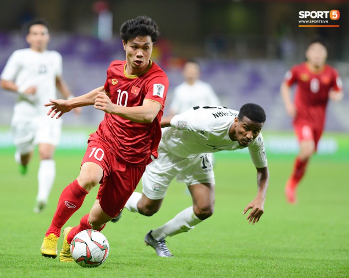 Tuyển Việt Nam ở cùng khách sạn với 3 đối thủ tại vòng loại World Cup 2022 - Ảnh 2.