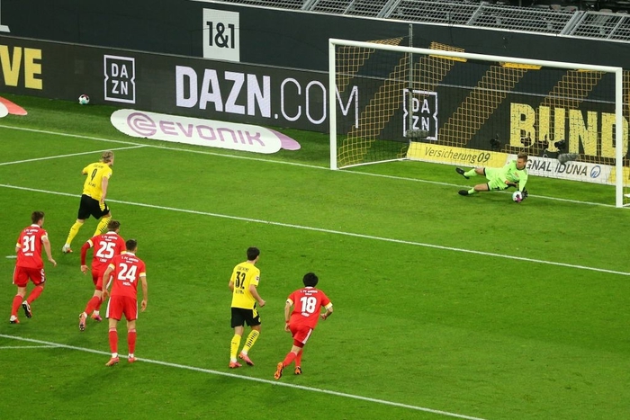 Dortmund thắp sáng hy vọng dự Champions League - Ảnh 5.