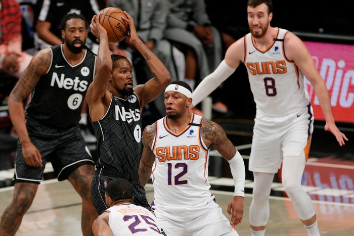 Song sát Kevin Durant - Kyrie Irving tỏa sáng, giúp Brooklyn Nets vượt qua Phoenix Suns - Ảnh 3.