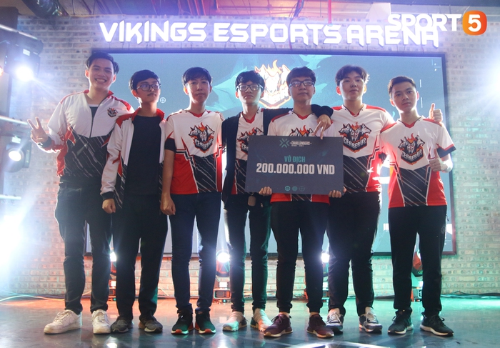 Cerberus Esports lên ngôi vô địch giải VALORANT chuyên nghiệp đầu tiên tại Việt Nam - Ảnh 1.