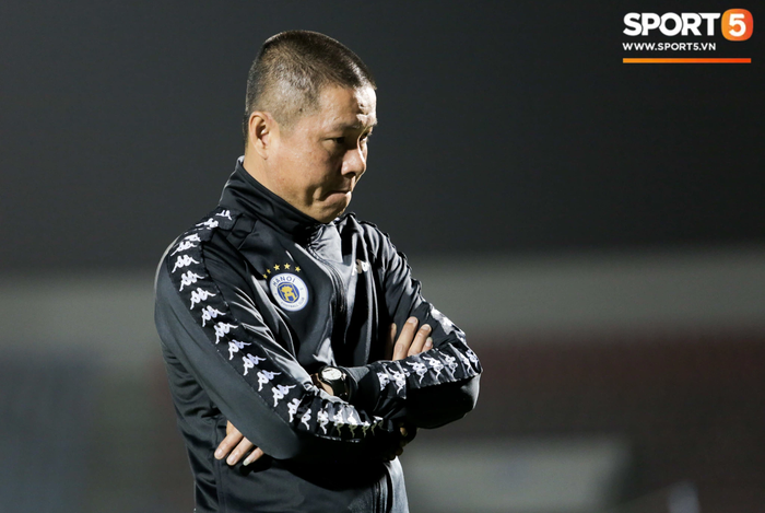 Hà Nội FC tiết lộ thông tin &quot;độc&quot; vụ thay thế HLV trưởng Chu Đình Nghiêm - Ảnh 1.