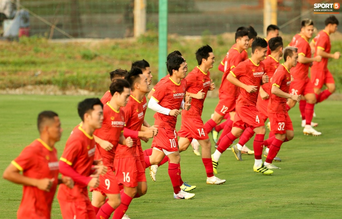 82 thành viên tuyển Việt Nam và đội U22 đi bầu cử vào ngày 23/5 - Ảnh 1.
