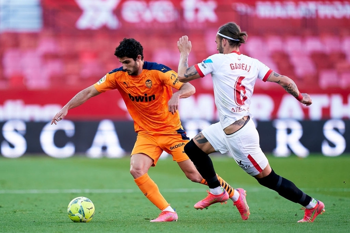 Thắng tối thiểu Valencia, Sevilla tiếp tục nuôi mộng vô địch - Ảnh 2.