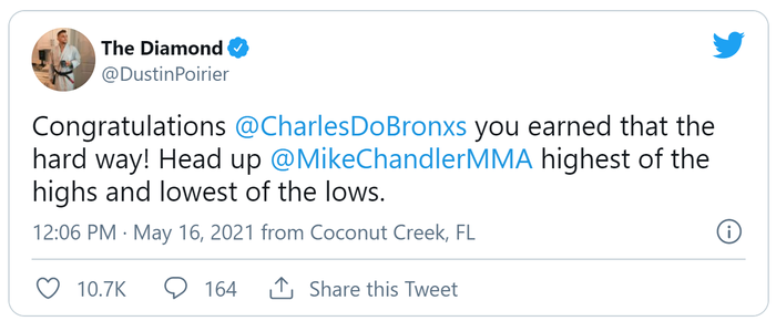 Conor McGregor, Dustin Poirier cùng hàng loạt tên tuổi chúc mừng Charles Oliveira sau chiến thắng trước Michael Chandler - Ảnh 2.