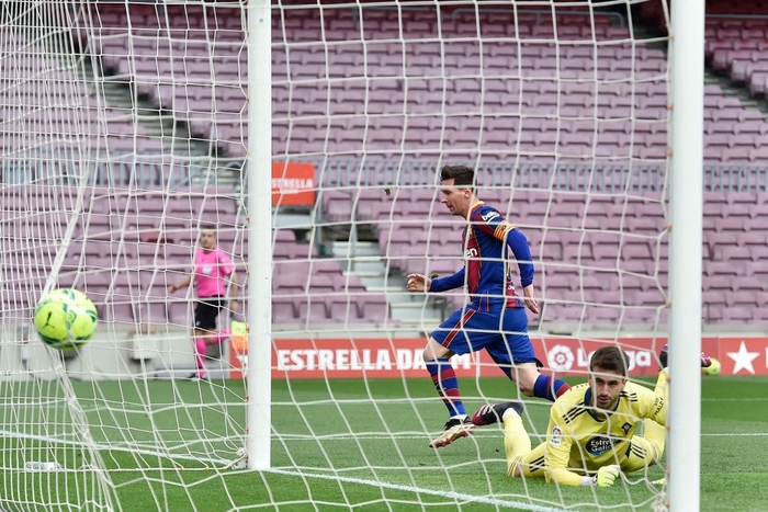 Barcelona tạm biệt cuộc đua vô địch sau trận thua ngược trước Celta Vigo - Ảnh 2.