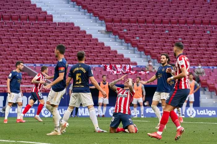 Atletico Madrid ngược dòng kịch tích trong 5 phút - Ảnh 3.