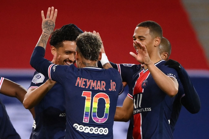 PSG phả hơi nóng vào cuộc đua vô địch Ligue 1 - Ảnh 1.