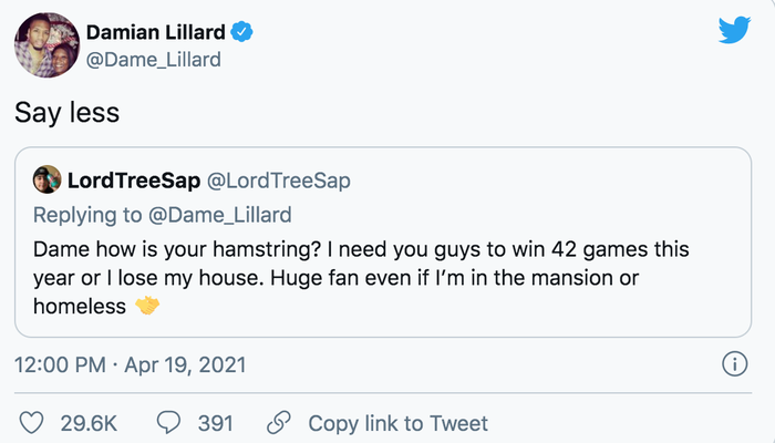 Giành vé vào Playoffs, Damian Lillard và đồng đội cứu fan khỏi cảnh mất nhà - Ảnh 3.