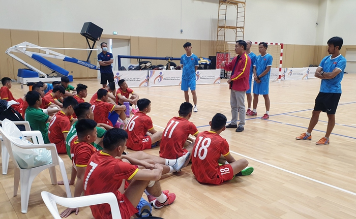 ĐT Futsal Việt Nam dần hoàn thiện đội hình và lối chơi, hướng tới 2 lượt trận play-off - Ảnh 2.