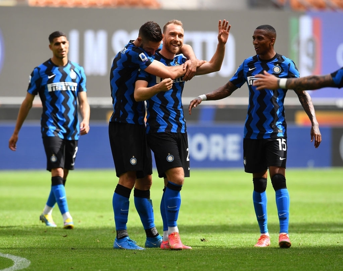 Inter Milan đại thắng trong ngày nâng cao cúp vô địch Serie A 2020-21 - Ảnh 4.