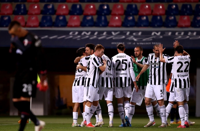 Vùi dập Bologna, Juventus giật vé dự Champions League từ tay Napoli - Ảnh 7.