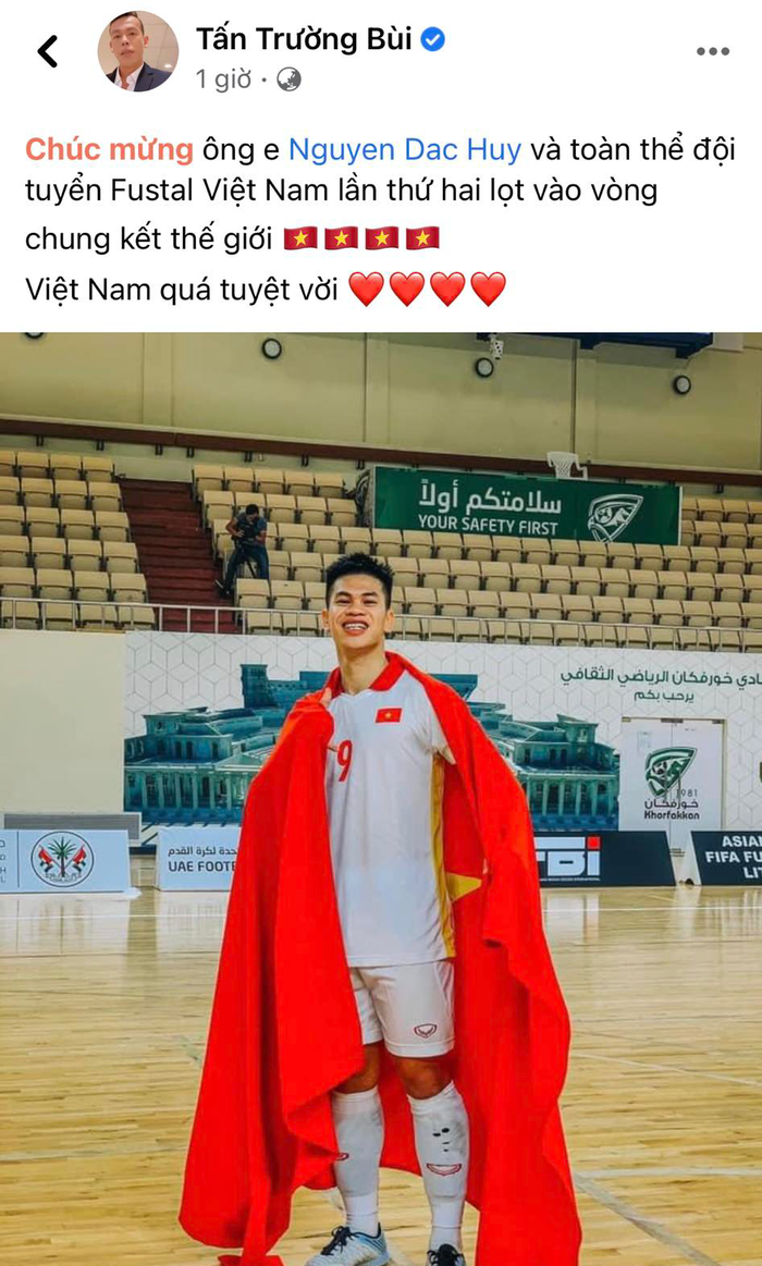 Văn Lâm, Quang Hải chúc mừng futsal Việt Nam giành vé dự World Cup - Ảnh 1.