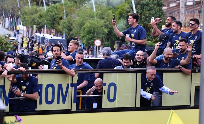 Villarreal diễu hành mừng vô địch Europa League ở quê nhà - Ảnh 3.