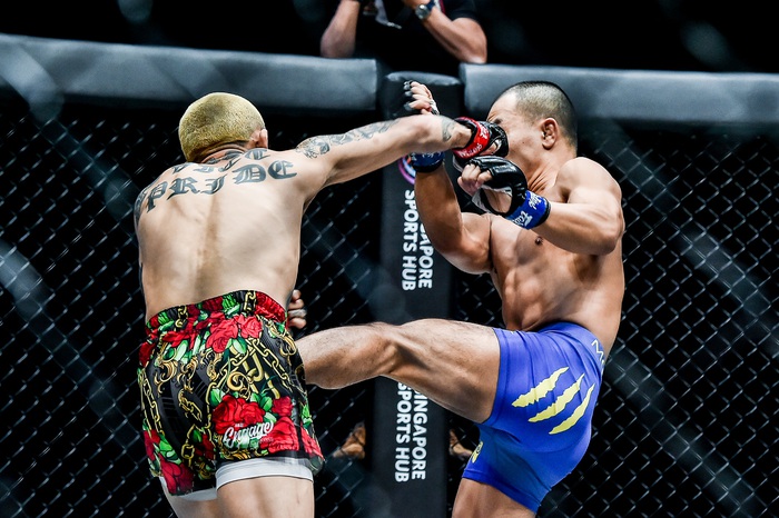 Võ sĩ gốc Việt Anthony Đỗ khóa bất tỉnh đối thủ Trung Quốc tại ONE Championship - Ảnh 1.