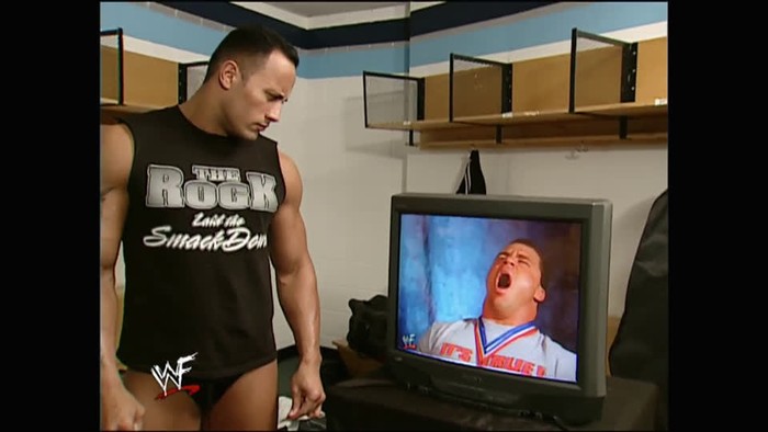 Vì sao đô vật WWE không thể xem TV như người bình thường - Ảnh 3.
