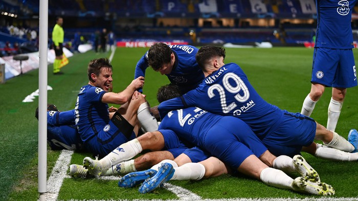 Chùm ảnh: Cầu thủ Chelsea sung sướng tột độ sau khi giành vé vào chung kết Champions League - Ảnh 1.