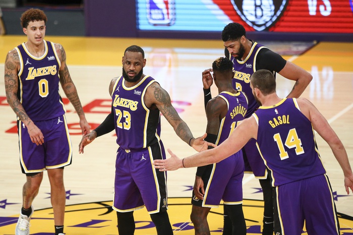 Thất bại trước Portland Trail Blazers, Los Angeles Lakers đặt chân vào &quot;đấu trường sinh tử&quot; - Ảnh 3.