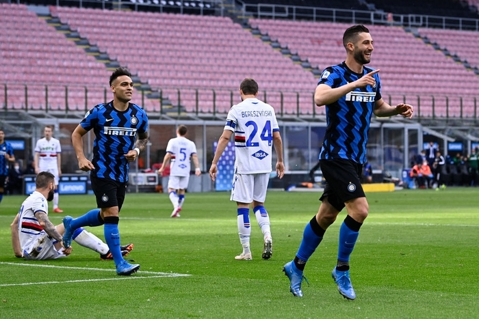Inter Milan ăn mừng chức vô địch bằng màn vùi dập Sampdoria - Ảnh 2.