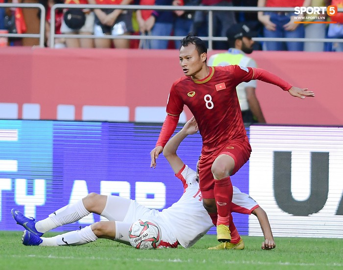 Trọng Hoàng hy vọng sẽ &quot;tỏa sáng từng phút giây&quot; và giúp đội tuyển Việt Nam đi tiếp ở vòng loại World Cup 2022 - Ảnh 2.