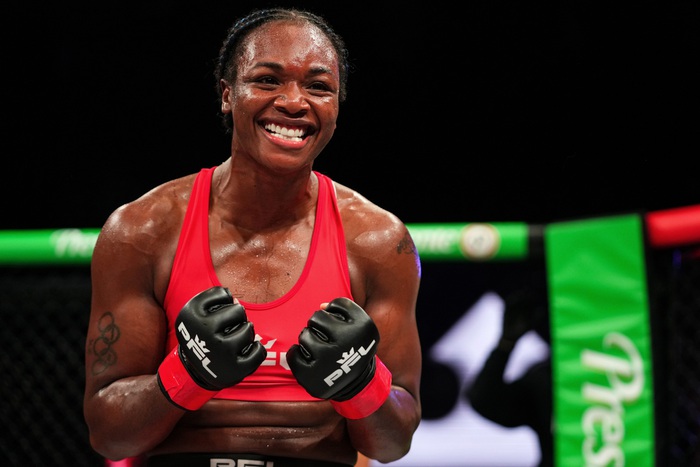 Nữ võ sĩ quyền Anh số 1 thế giới giành chiến thắng &quot;hú hồn&quot; trong ngày ra mắt làng MMA - Ảnh 10.