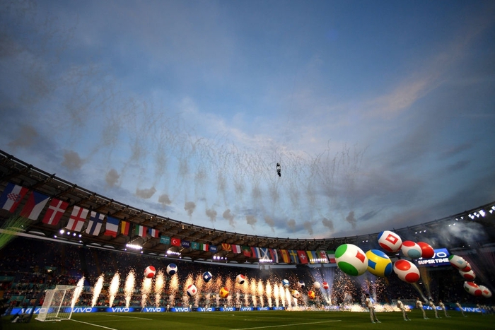 Cận cảnh lễ khai mạc đặc biệt của Euro 2020 - Ảnh 7.